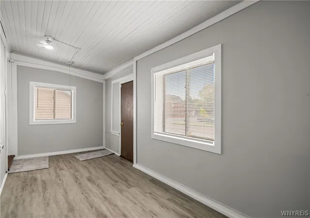 3rd image of 994 Kensington Ave, Buffalo, NY 14215 | MLS# B1688911
