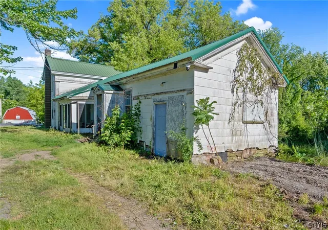 Homes for sale in New Haven, NY | 348 W Stone Rd, New Haven, NY 13114 | MLS# S1689174