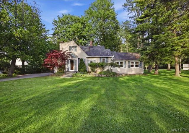 1st image of 4695 Harris Hill Rd, Buffalo, NY 14221 | MLS# B1688959