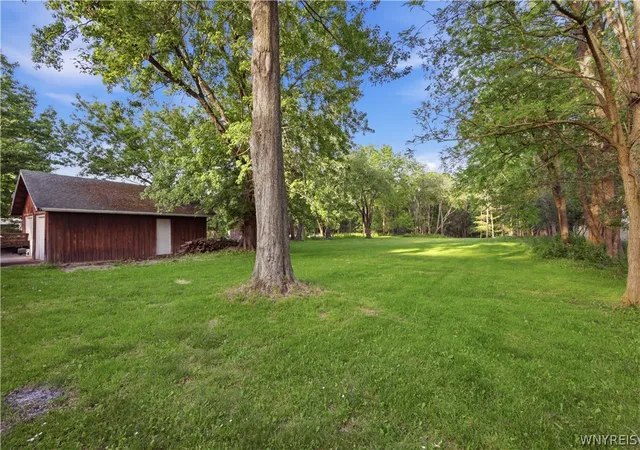 5th image of 4695 Harris Hill Rd, Buffalo, NY 14221 | MLS# B1688959