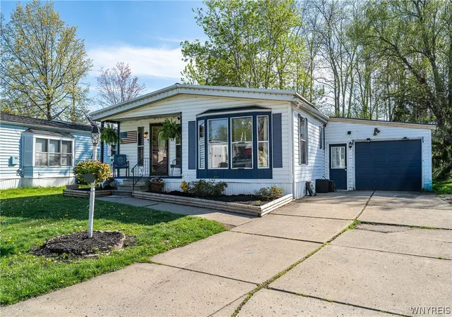 Photo 1 of Sale Pending at 45 Waterview Pkwy, Hamburg, NY 14075 | MLS# B1689218 | Listing updated on 2026-07-28