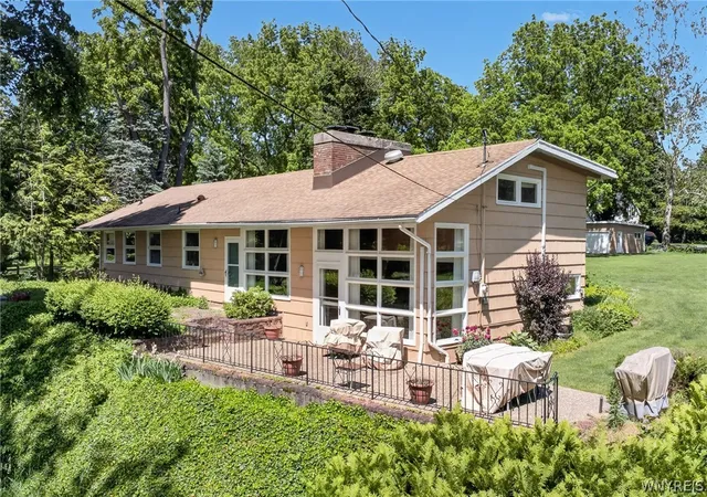 4th image of 924 River Rd, Porter, NY 14174 | MLS# B1689238