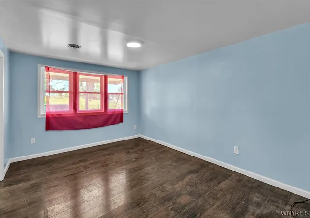 Photo 3 of Single family home for sale at 88 Lewis St, Buffalo, NY 14206 | MLS# B1687041 | Listing updated on 2026-07-16