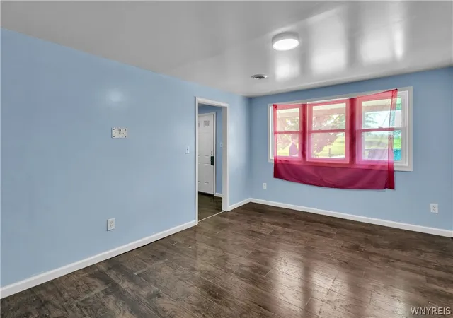 Photo 4 of Single family home for sale at 88 Lewis St, Buffalo, NY 14206 | MLS# B1687041 | Listing updated on 2026-07-16