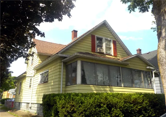 Photo 1 of Sale Pending at 44 Peckham St, Rochester, NY 14621 | MLS# R1689189 | Listing updated on 2026-07-27