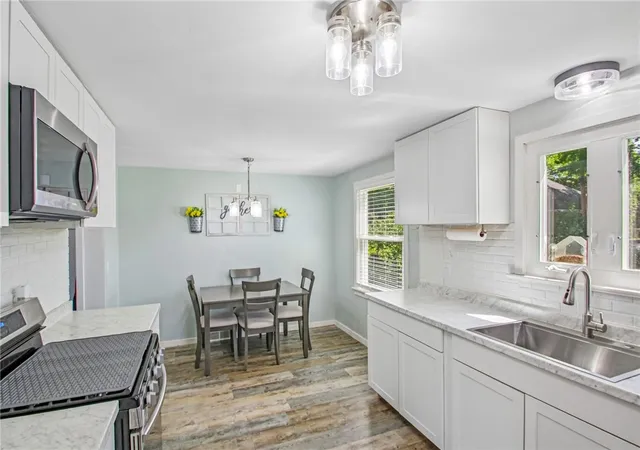 3rd image of 60 Walzer Rd, Irondequoit, NY 14622 | MLS# R1688151