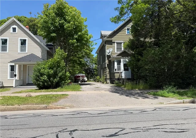 2nd image of 200 Norton St, Rochester, NY 14621 | MLS# R1689240