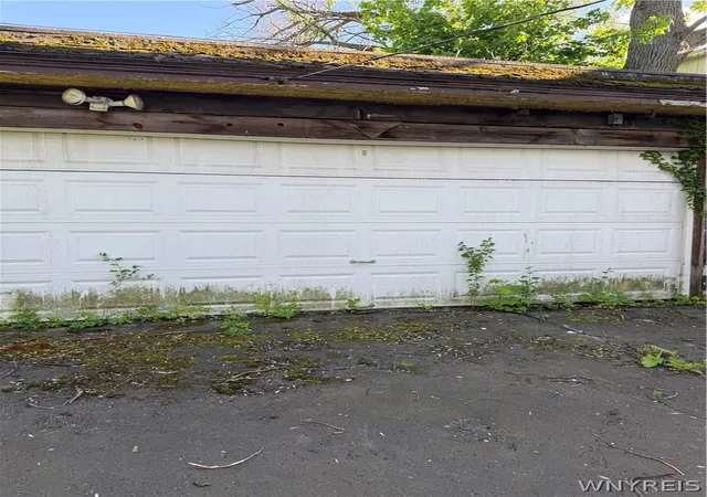 2nd image of 495 E Ferry St #S, Buffalo, NY 14208 | MLS# B1689282