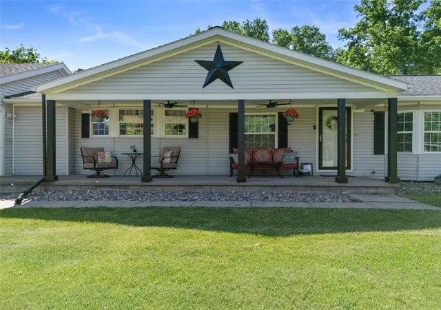 Homes for sale in Palmyra, NY | 2465 Route 21, Palmyra, NY 14522 | MLS# R1688273