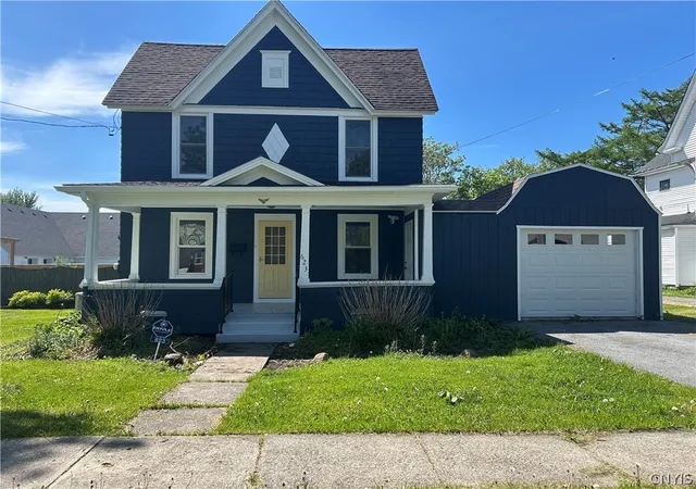 Photo 3 of Single family home for sale at 623 Cooper St, Watertown, NY 13601 | MLS# S1687493 | Listing updated on 2026-07-19