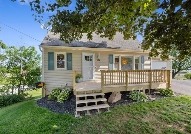Homes for sale in Ontario, NY | 301 Ridge Rd, Ontario, NY 14519 | MLS# R1688724