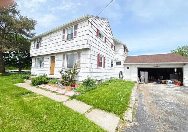 4th image of 2500 Brighton Henrietta Town Line Rd, Rochester, NY 14623 | MLS# R1689323