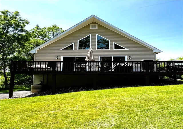 41st image of 275 Bridge St Ext, Corning, NY 14830 | MLS# R1688481