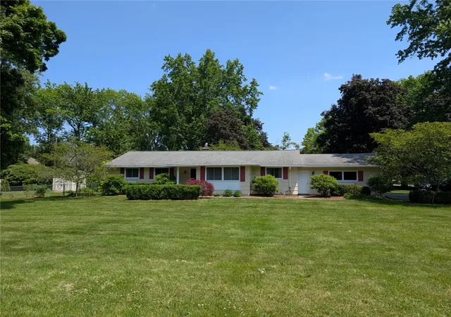 Homes for sale in Penfield, NY | 113 Timberline Dr, Penfield, NY 14526 | MLS# R1689326