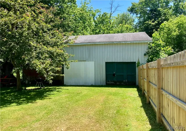 Photo 45 of Single family home for sale at 10296 Ridge Rd, Medina, NY 14103 | MLS# B1688579 | Listing updated on 2026-07-23