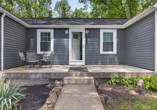 Homes for sale in Perinton, NY | 166 Ayrault Rd, Perinton, NY 14450 | MLS# R1688956