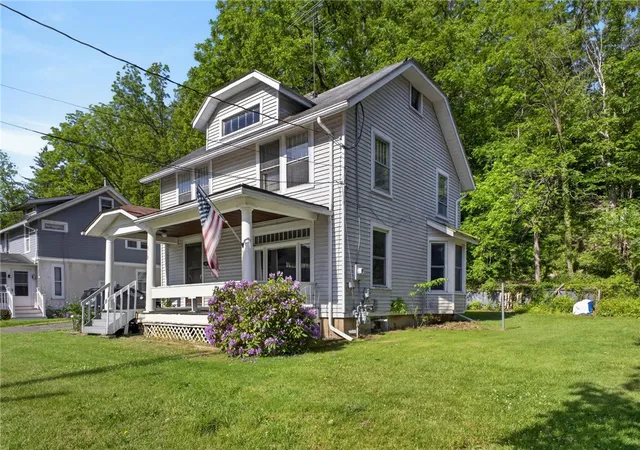 Homes for sale in Palmyra, NY | 313 Fayette St, Palmyra, NY 14522 | MLS# R1688990