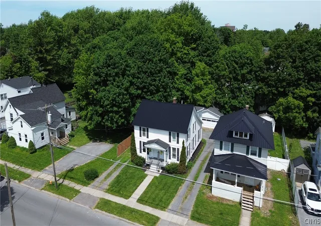 42nd image of 345 Brainard St, Watertown, NY 13601 | MLS# S1689362