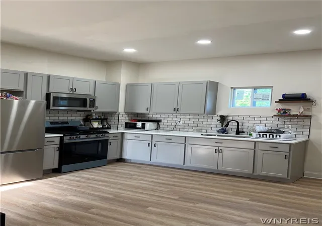 3rd image of 789 N Division St #S, Buffalo, NY 14210 | MLS# B1687954