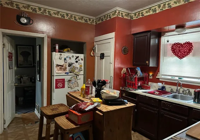 Photo 3 of House for sale at 256 Augustine St, Rochester, NY 14613 | MLS# R1688057 | Listing updated on 2026-06-10