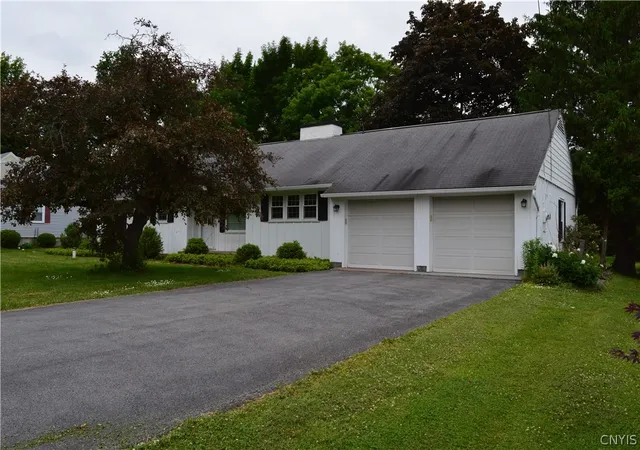 2nd image of 7514 River Rd, Lysander, NY 13027 | MLS# S1689384