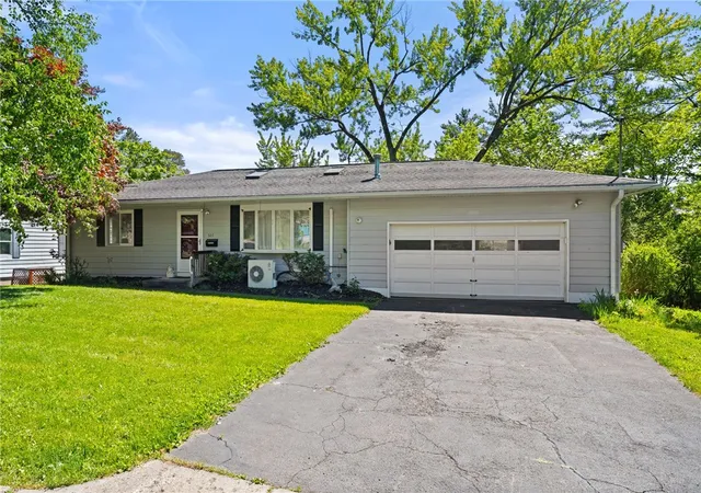 2nd image of 307 Eastwood Ave, Ithaca, NY 14850 | MLS# R1663550