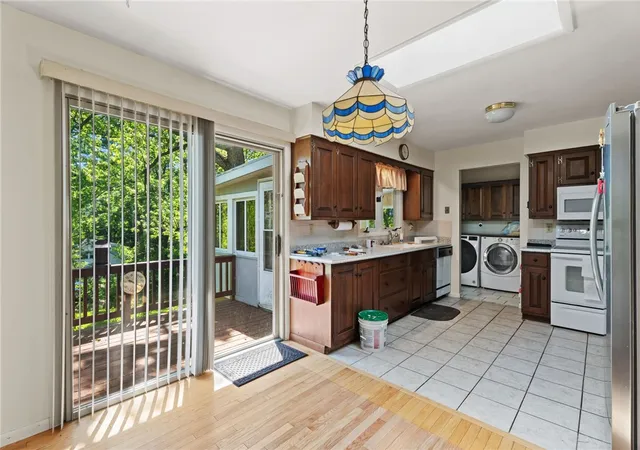 Photo 4 of Single family home for sale at 307 Eastwood Ave, Ithaca, NY 14850 | MLS# R1663550 | Listing updated on 2026-07-21