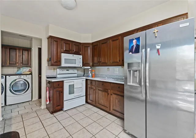 Photo 5 of Single family home for sale at 307 Eastwood Ave, Ithaca, NY 14850 | MLS# R1663550 | Listing updated on 2026-07-21