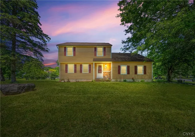 Homes for sale in Manlius, NY | 4715 Sabre Ln, Manlius, NY 13104 | MLS# S1684750