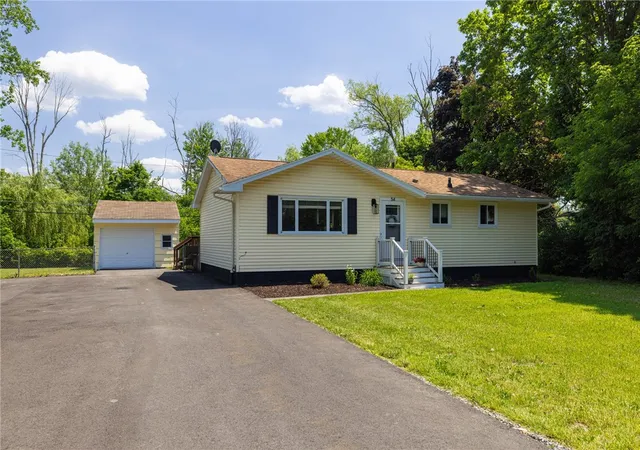 Homes for sale in Henrietta, NY | 54 Vollmer Pkwy, Henrietta, NY 14623 | MLS# R1688426