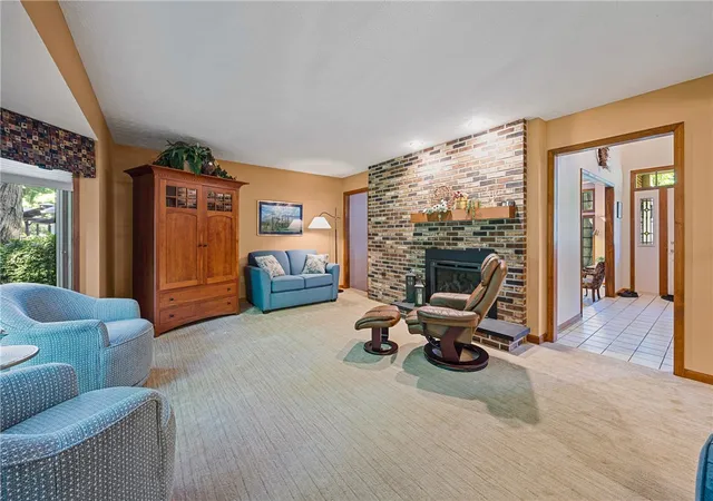4th image of 477 Maplewoods Ln, Webster, NY 14580 | MLS# R1682877