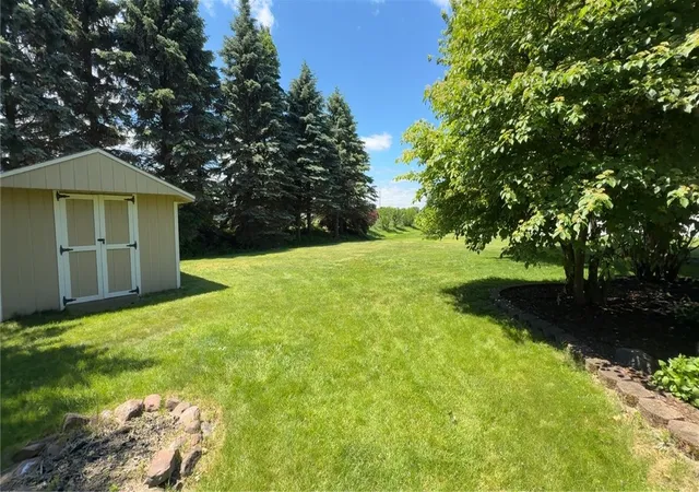 42nd image of 1427 Fieldcrest Dr, Webster, NY 14580 | MLS# R1689272
