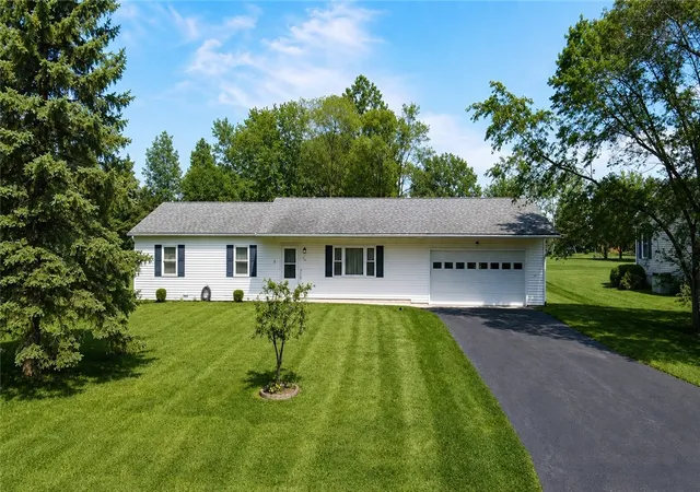 Homes for sale in Fayette, NY | 16 Keli Dr, Fayette, NY 13165 | MLS# R1681817