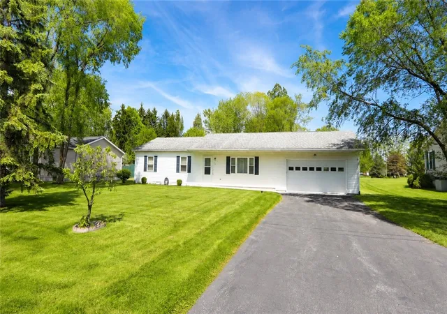 Homes for sale in Fayette, NY | 16 Keli Dr, Fayette, NY 13165 | MLS# R1681817