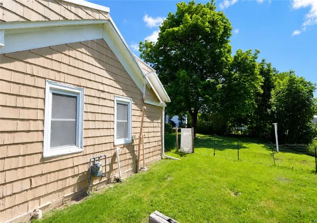 Photo 4 of Sale Pending at 30 Rumsey St, Seneca Falls, NY 13148 | MLS# R1688114 | Listing updated on 2026-07-22