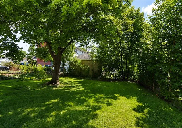 Photo 5 of Sale Pending at 30 Rumsey St, Seneca Falls, NY 13148 | MLS# R1688114 | Listing updated on 2026-07-22