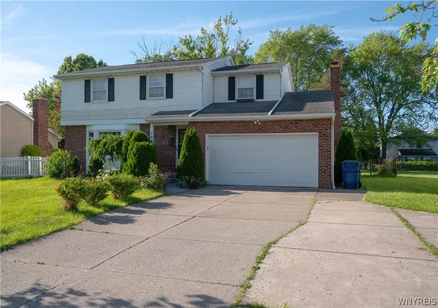 Homes for sale in Amherst, NY | 1042 Maple Rd, Amherst, NY 14221 | MLS# B1684576