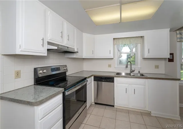 Homes for sale in Amherst, NY | 1042 Maple Rd, Amherst, NY 14221 | MLS# B1684576