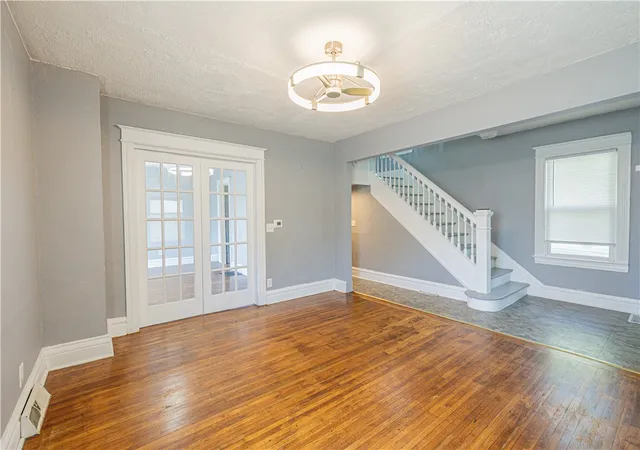 3rd image of 1915 South Ave, Rochester, NY 14620 | MLS# R1687864
