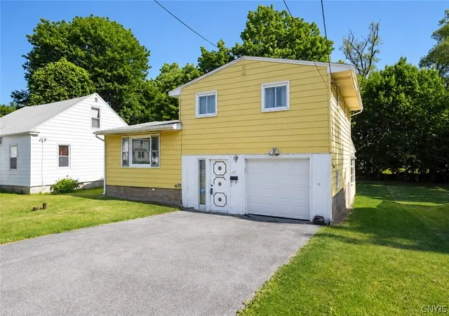 2nd image of 510 Atlantic Ave, Syracuse, NY 13207 | MLS# S1688903