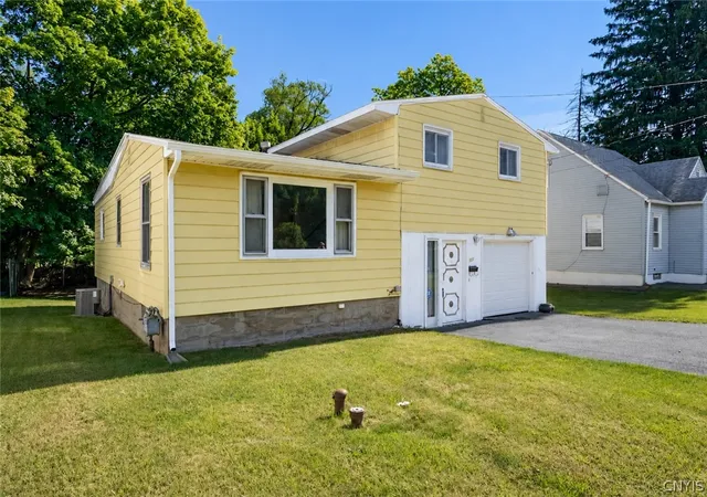 3rd image of 510 Atlantic Ave, Syracuse, NY 13207 | MLS# S1688903