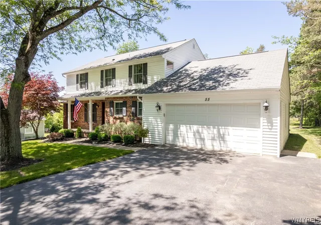 1st image of 55 Tanglewood Dr W, Orchard Park, NY 14127 | MLS# B1689366
