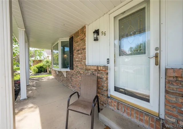 4th image of 96 Tobey Hill Dr, Buffalo, NY 14224 | MLS# B1689339