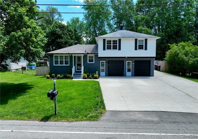 Homes for sale in Lancaster, NY | 269 Broezel Ave, Lancaster, NY 14086 | MLS# B1689107