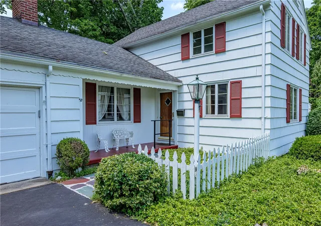 Homes for sale in Brighton, NY | 33 Irving Rd, Brighton, NY 14618 | MLS# R1689294