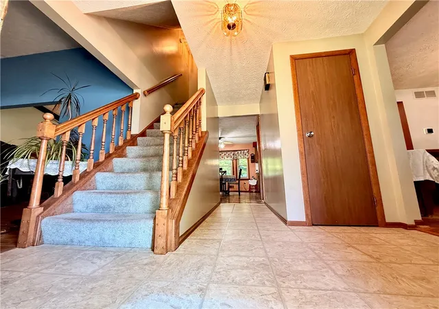 4th image of 28 W Forest Dr, Chili, NY 14624 | MLS# R1680143