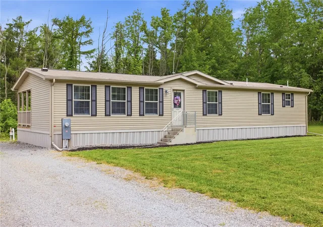 Homes for sale in Byron, NY | 6725 Swamp Rd, Byron, NY 14422 | MLS# R1687518
