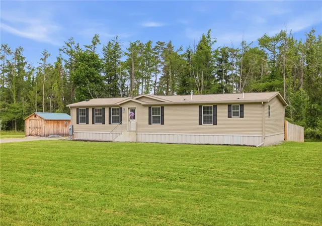 Homes for sale in Byron, NY | 6725 Swamp Rd, Byron, NY 14422 | MLS# R1687518