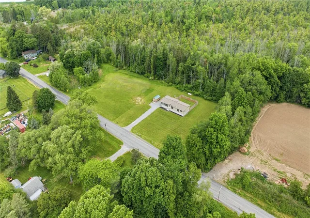 Homes for sale in Byron, NY | 6725 Swamp Rd, Byron, NY 14422 | MLS# R1687518