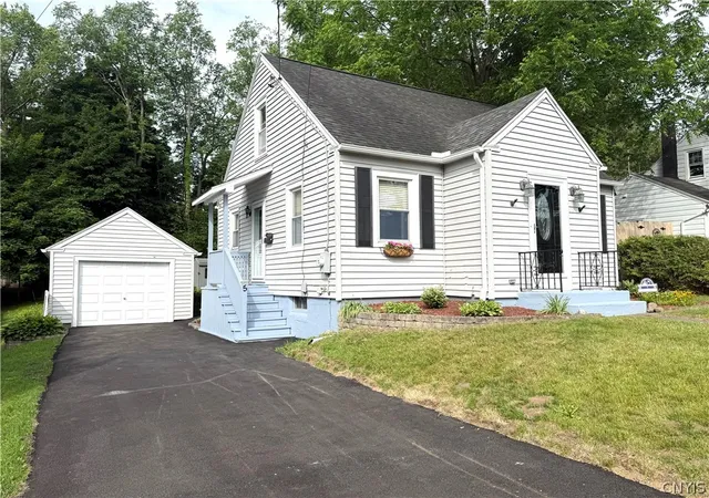 Homes for sale in Whitestown, NY | 5 White St, Whitestown, NY 13492 | MLS# S1689292